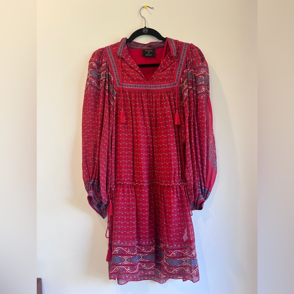ULLA JOHNSON red dress in perfect condition! fabric is 100% silk and it’s size 2